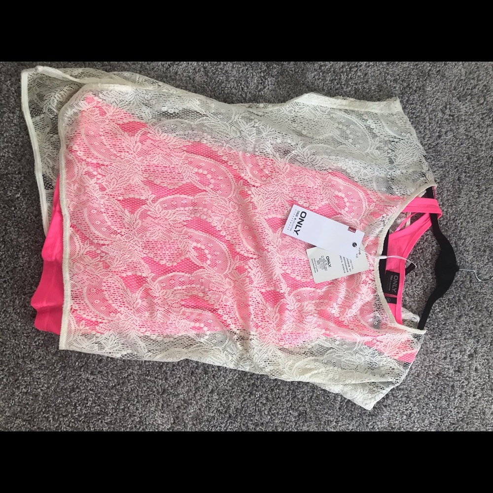 Two piece tank top with lace over top